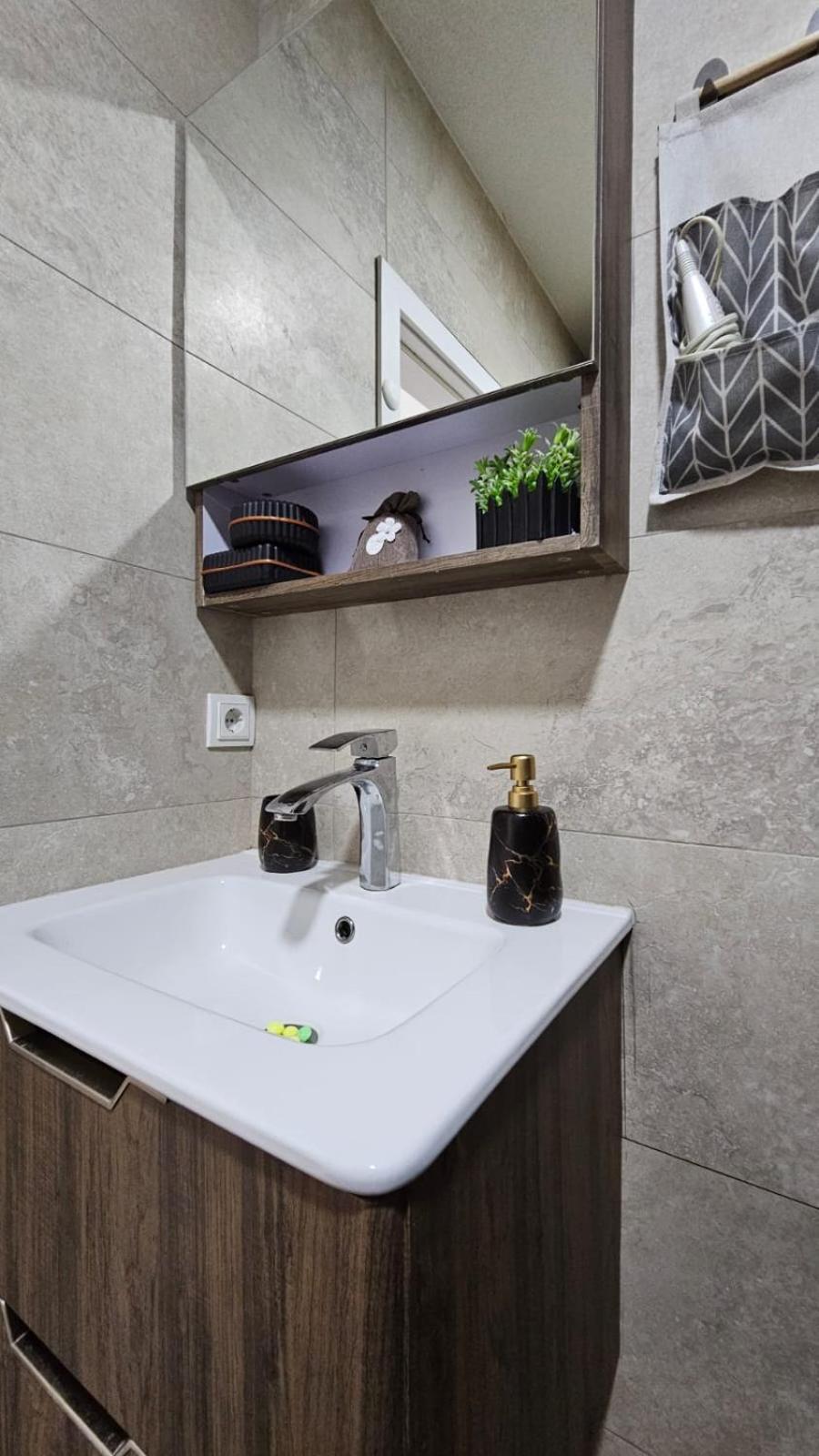 Superb 1 Bedroom In The Best Zone Of The City. Ferizaj Extérieur photo