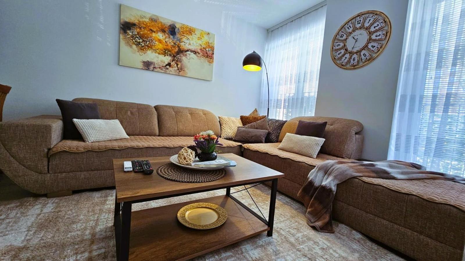 Superb 1 Bedroom In The Best Zone Of The City. Ferizaj Extérieur photo